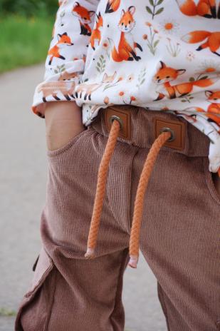 0,5 MTR. ♥ WEICHER  FEINCORD HELLBRAUN  ♥