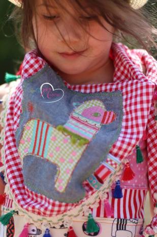 1 MTR. ♥ QUASTE ZACKENBORTE - UNI - SCHWARZ ♥