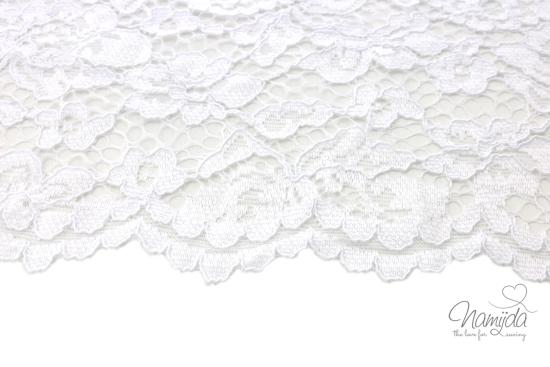 0,5 MTR. ♥ SPITZE BLüTeNTRAUM - WEISS - Spitzenstoff ♥