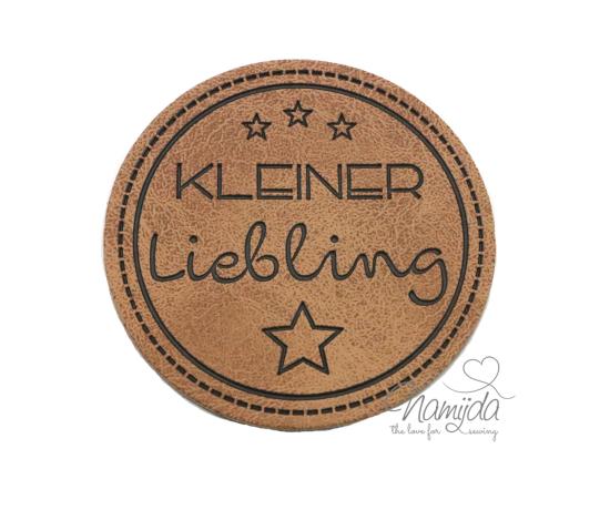 1 Stück - KuNSTLEDER LABEL - KLEINER Liebling - AUFNÄHER MIT VORGEDRUCKTER NÄHNAHT - 45mm