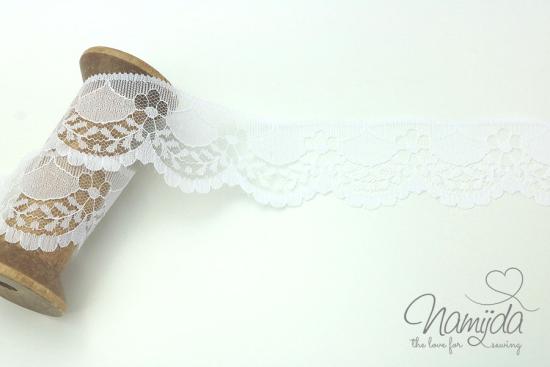 1 MTR. ♥  SPITZENBORTE FLEUR - WEISS - 4cm ♥