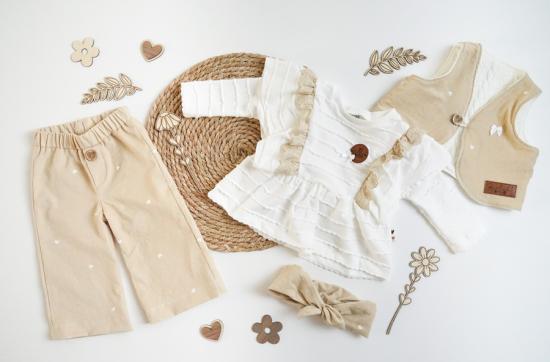 0,5 MTR. ♥ WEICHER FEINCORD HERZCHEN SAND ♥