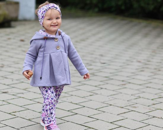 0,5 MTR. ♥ STREUBLÜMCHEN JERSEY - BEERE/LILA ♥