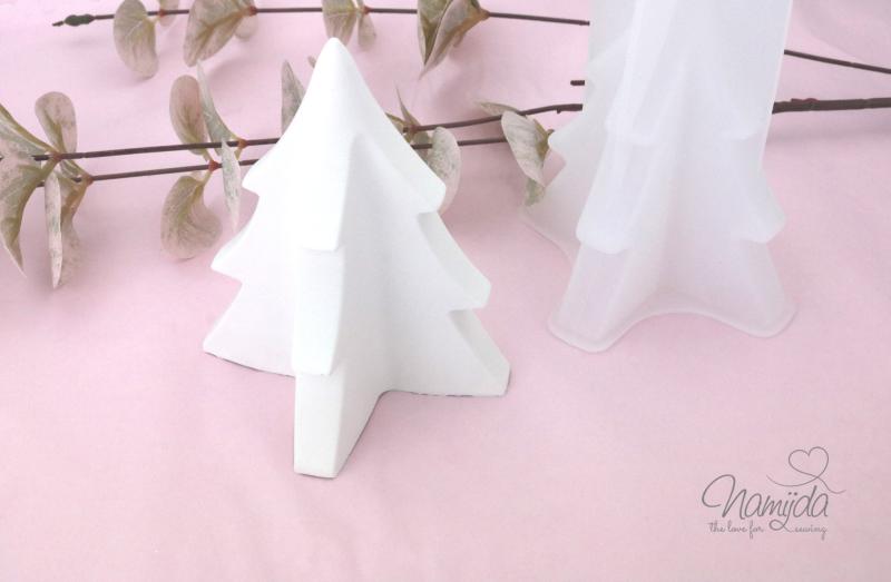 1 Stück ♥ GIESSFORM SILIKON TANNENBAUM 9,6cm x 11,6cm ♥