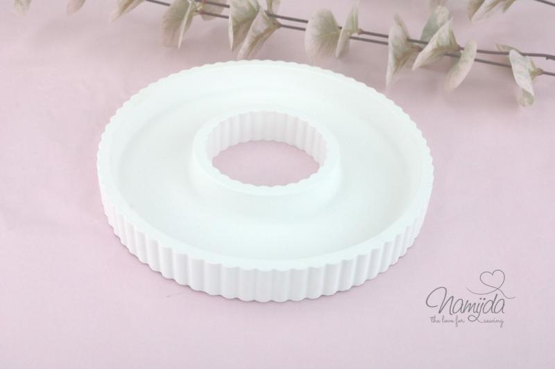 1 Stück ♥ GIESSFORM SILIKON - SCHALE / TABLETT DEKOTELLER MIT RILLEN 17cm ♥