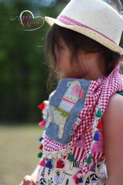 1 MTR. ♥ QUASTE ZACKENBORTE - UNI - SCHWARZ ♥