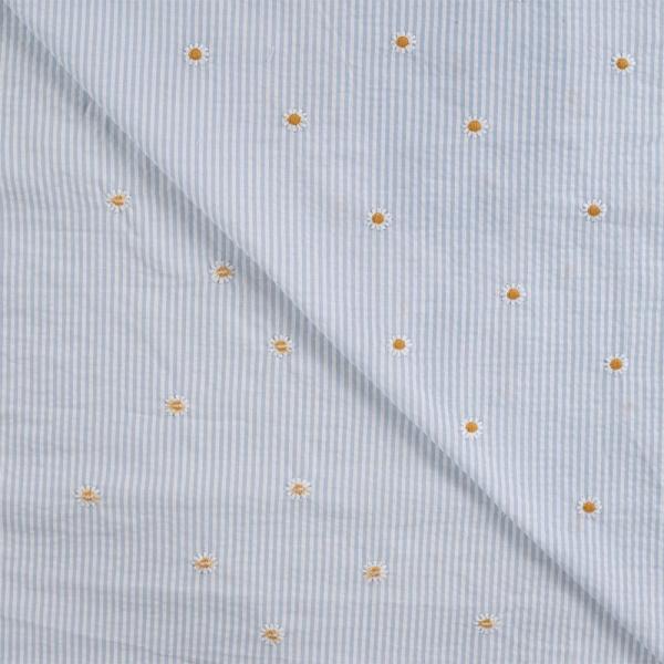 0,5 MTR. SEERSUCKER STREIFEN GÄNSEBLÜMCHEN HELLBLAU BAUMWOLLE