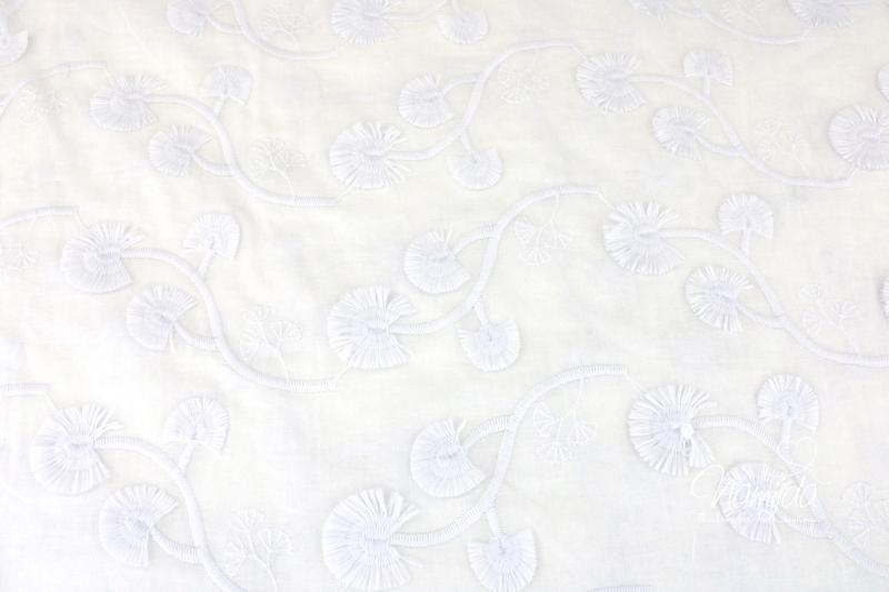 0,5 MTR. ♥ LOCHSTICKEREI - BLUMEN STICKEREI - BAUMWOLLE - NATUR ♥