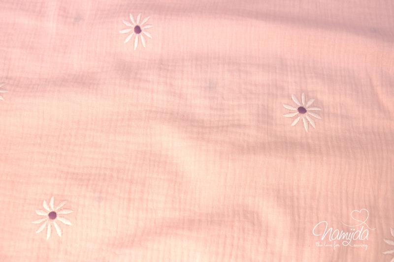 0,5 MTR. ♥ MuSSELIN GESTICKTE BLUMEN ROSE ♥