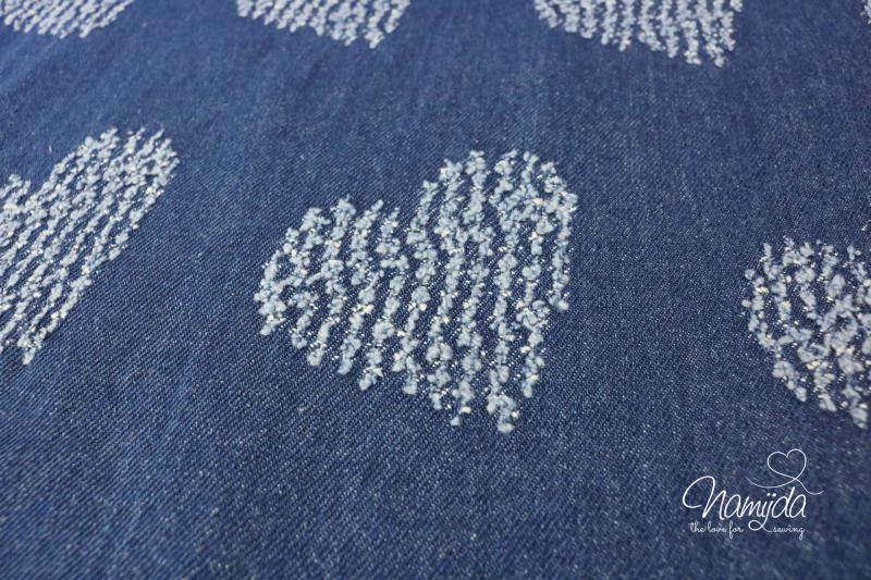 0,5 MTR. DENIM JACQUARD HEARTS JEANS