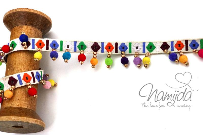 1 MTR. INCA WEBBAND MIT PERLEN & BOMMELN MuLTICOLOUR