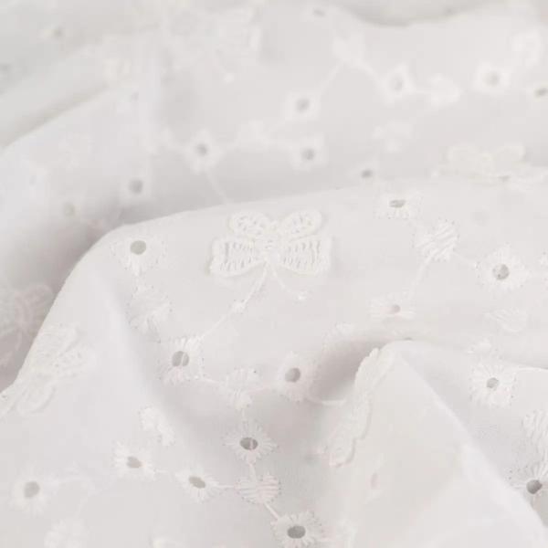 0,5 MTR. SCHMETTERLINGE GESTICKT MIT BOGENKANTE NATUR BAUMWOLLE