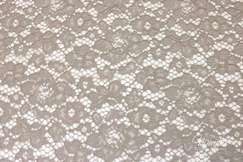0,5 MTR. ♥ SPITZE BLüTeNTRAUM - TAUPE/SAND - Spitzenstoff ♥