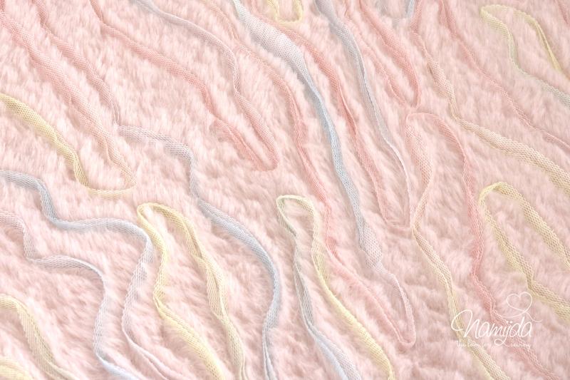 0,5 MTR.♥ KUNSTFELL REGENBOGEN TÜLL TRAUM ROSE ♥