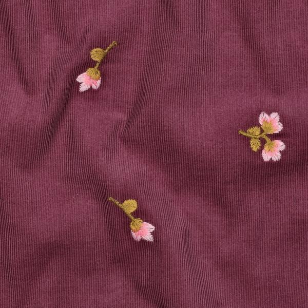 0,5 MTR. ♥ WEICHER BABY FEINCORD BROMBEERE/BEERE GESTICKE BLÜMCHEN ♥
