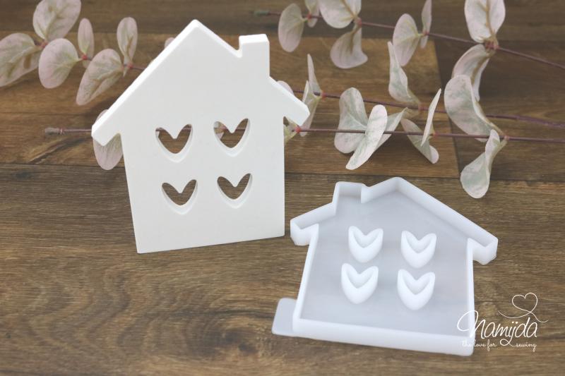 1 Stück ♥ GIESSFORM SILIKON EINSCHIEBER HAUS MIT HERZFENSTER ♥