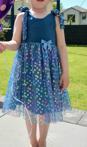 0,5 MTR.  ♥ WEICHER MULTICOLOR RAINBOW *BLUMENGLITZER* TüLL JEANS ♥
