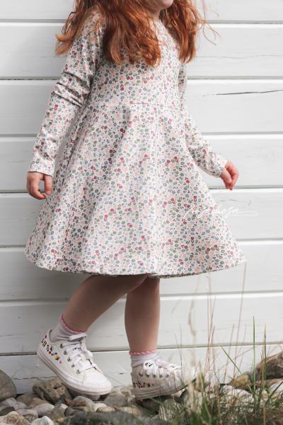 0,5 MTR.  STREUBLÜMCHEN APRICOT/DUSTYBLUE/KHAKI - JERSEY