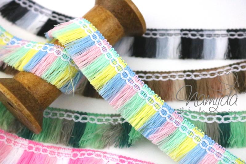 1 Mtr. MULTICOLOUR Fransenborte SCHWARZ - 21mm