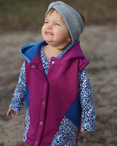 0,5 MTR. FROZEN WINTERBLÜMCHEN TÜRKIS/AUBERGINE FRENCH TERRY