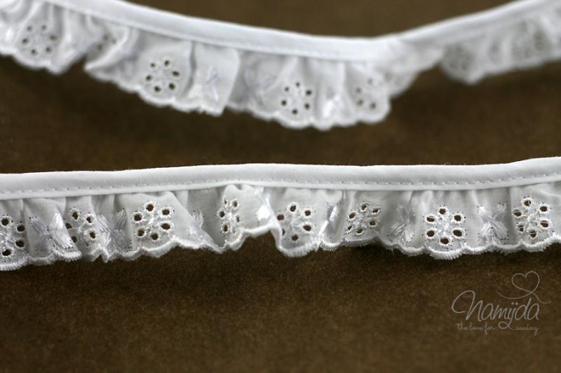 ♥1 Mtr. Wäschespitze gerüscht -  2,5cm - WEISS  ♥