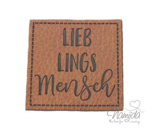 1 Stück - KuNSTLEDER LABEL - LIEBLINGSMENSCH - AUFNÄHER MIT VORGEDRUCKTER NÄHNAHT - 45mm x 45mm
